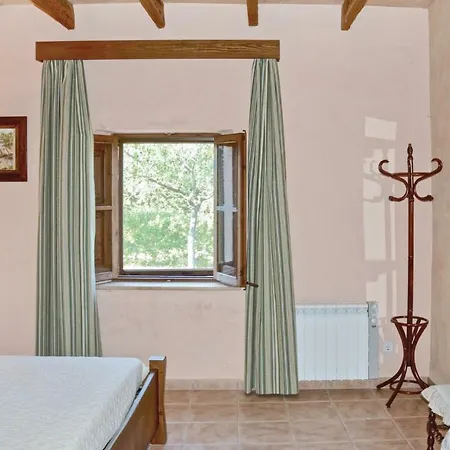 Gorgeous In Selva With Outdoor Swimming Pool * Selva (Mallorca)